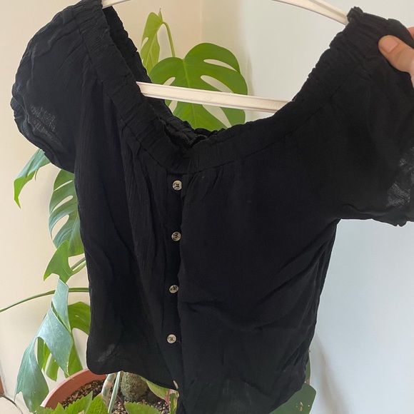 Black tie knot Off shoulder top - Picture 2 of 3